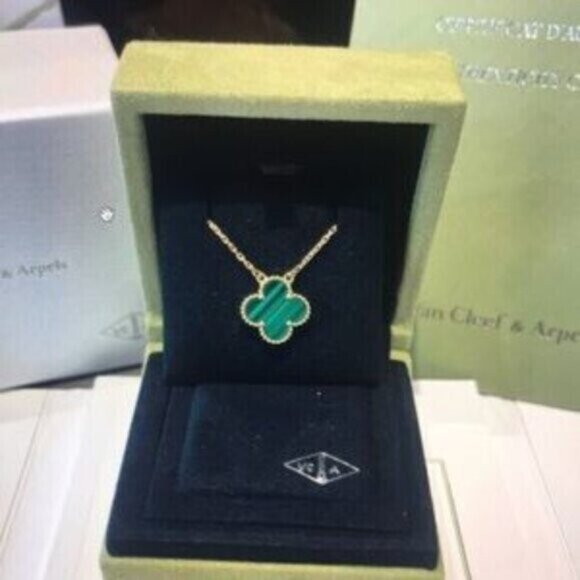 Van Cleef & Arpels Malachite 18K Gold Necklace - Picture 1 of 7